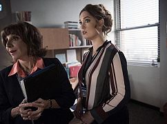 Great News: 1x03 Chuck Pierce is Blind - zdjęcia promocyjne