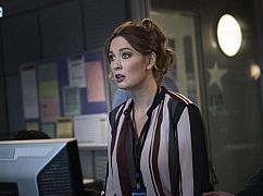 Great News: 1x03 Chuck Pierce is Blind - zdjęcia promocyjne