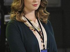 Great News: 1x03 Chuck Pierce is Blind - zdjęcia promocyjne