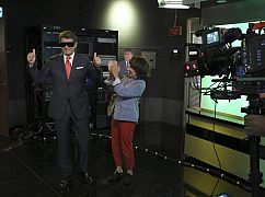 Great News: 1x03 Chuck Pierce is Blind - zdjęcia promocyjne