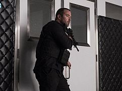 Blindspot: Mapa zbrodni: 2x21 Mom - zdjęcia promocyjne