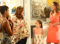 American Housewife: 1x23 Can’t Hide It Anymore - zdjęcia promocyjne