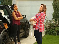 American Housewife: 1x23 Can’t Hide It Anymore - zdjęcia promocyjne