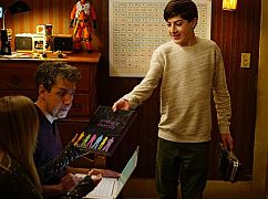 Speechless: 1x23 C-A--CAMP - zdjęcia promocyjne