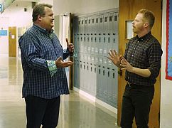 Współczesna rodzina: 8x22 The Graduates - zdjęcia promocyjne
