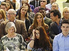 Współczesna rodzina: 8x22 The Graduates - zdjęcia promocyjne