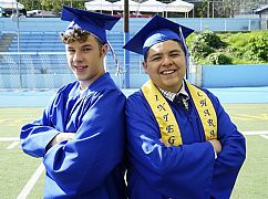 Współczesna rodzina: 8x22 The Graduates - zdjęcia promocyjne