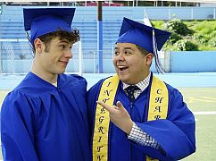 Współczesna rodzina: 8x22 The Graduates - zdjęcia promocyjne