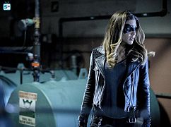 Arrow: 5x21 Honor Thy Fathers - zdjęcia promocyjne