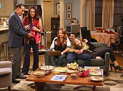 Young and Hungry: 5x09 Young & Hold - zdjęcia promocyjne