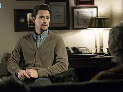 Uwikłana: 2x12 Behind the Mask - zdjęcia promocyjne