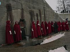 Opowieści podręcznej: 1x06 A Woman’s Place - zdjęcia promocyjne
