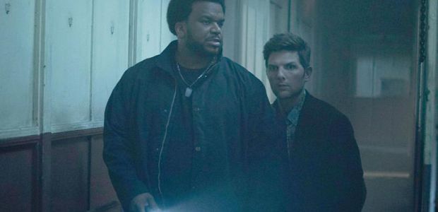 Klip z premiery „Ghosted”: Adam Scott i Craig Robinson zostają zwerbowani