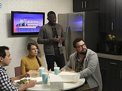 Great News: 1x07 The Red Door - zdjęcia promocyjne