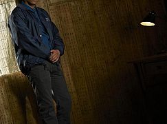 Zdjecia promocyjne obsady 1 sezonu serialu The Crossing