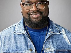Zdjęcia promocyjne obsady 3 sezonu serialu The Carmichael Show