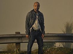 Zdjęcia promocyjne obsady 1 sezonu serialu Ten Days In The Valley