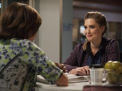 Great News: 1x09 Carol Has A Bully - zdjęcia promocyjne
