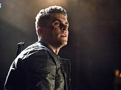 Arrow: 5x23 Lian Yu - zdjęcia promocyjne