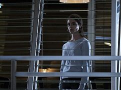 Stitchers: 3x01 Out of the Shadows - zdjęcia promocyjne