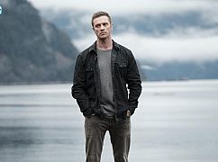 Somewhere Between: 1x01 „For One to Live” - zdjęcia promocyjne