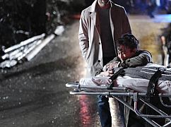 Somewhere Between: 1x01 „For One to Live” - zdjęcia promocyjne