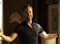 Somewhere Between: 1x01 „For One to Live” - zdjęcia promocyjne