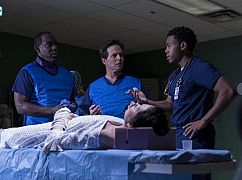 Nocna zmiana: 4x02 „Off The Rails - zdjęcia promocyjne