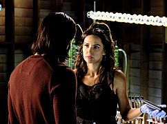 Wynonna Earp: 2x03 „Gonna Getcha Good” - zdjęcia promocyjne