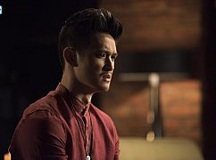 Shadowhunters: 2x15 „A Problem with Memory” - zdjęcia promocyjne