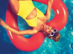 Plakaty promocyjne 2 sezonu serialu „Insecure”