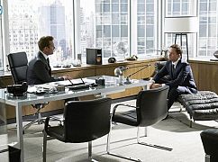 W garniturach: 7x01 „Skin in the Game” - zdjęcia promocyjne