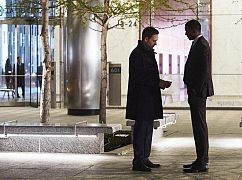 W garniturach: 7x04 „Divide and Conquer” - zdjęcia promocyjne