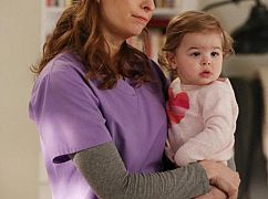 Playing House: 3x03 „Gwen or Lose” - zdjęcia promocyjne