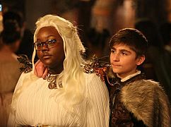 Playing House: 3x07 „Game of Tweens” - zdjęcia promocyjne