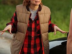 Playing House: 3x08 „Reverse the Curse” - zdjęcia promocyjne
