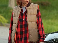 Playing House: 3x08 „Reverse the Curse” - zdjęcia promocyjne
