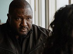 Zoo: 3x04 „Welcome to the Terra Dome” - zdjęcia promocyjne
