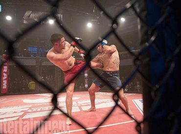 Klip z 3 sezonu „Kingdom”: Nate wraca do klatki