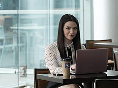The Bold Type: 1x03 „The Woman Behind the Clothes” - zdjęcia promocyjne