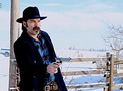 Wynonna Earp: 2x07 „Everybody Knows” - zdjęcia promocyjne