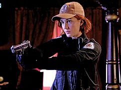 Wynonna Earp: 2x06 „Whiskey Lullaby” - zdjęcia promocyjne