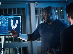 Zoo: 3x06 „Oz Is Oz” - zdjęcia promocyjne