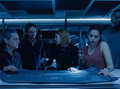 Zoo: 3x08 „Stakes on a Plane ” - zdjęcia promocyjne