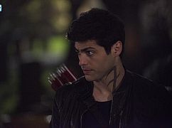 Shadowhunters: 2x19 „Hail and Farewell” - zdjęcia promocyjne