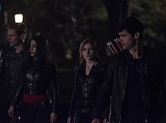Shadowhunters: 2x19 „Hail and Farewell” - zdjęcia promocyjne