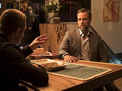 Somewhere Between: 1x05 „Into the Fire” - zdjęcia promocyjne