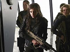 Killjoys: 3x05 „Attack the Rack” - zdjęcia promocyjne
