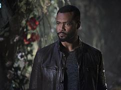 Shadowhunters: 2x20 „Beside Still Water” - zdjęcia promocyjne