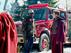 Wynonna Earp: 2x10 „I See A Darkness” - zdjęcia promocyjne